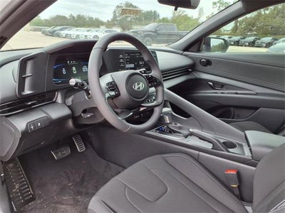 2025 Hyundai ELANTRA SEL Sport