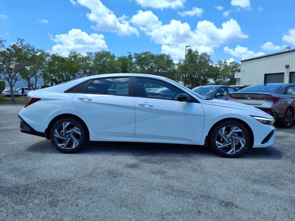 2025 Hyundai ELANTRA SEL Sport