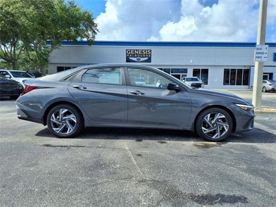 2025 Hyundai ELANTRA SEL Sport