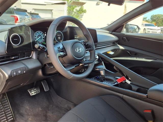 2025 Hyundai ELANTRA HYBRID SEL Sport