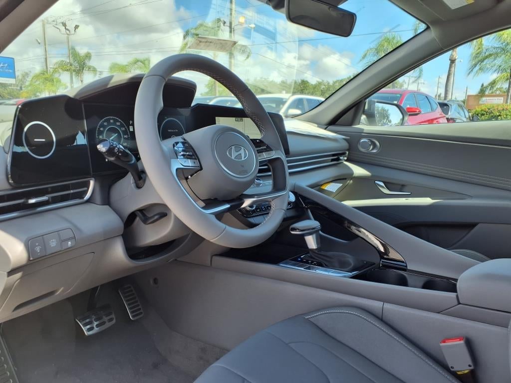 2025 Hyundai ELANTRA HYBRID SEL Sport