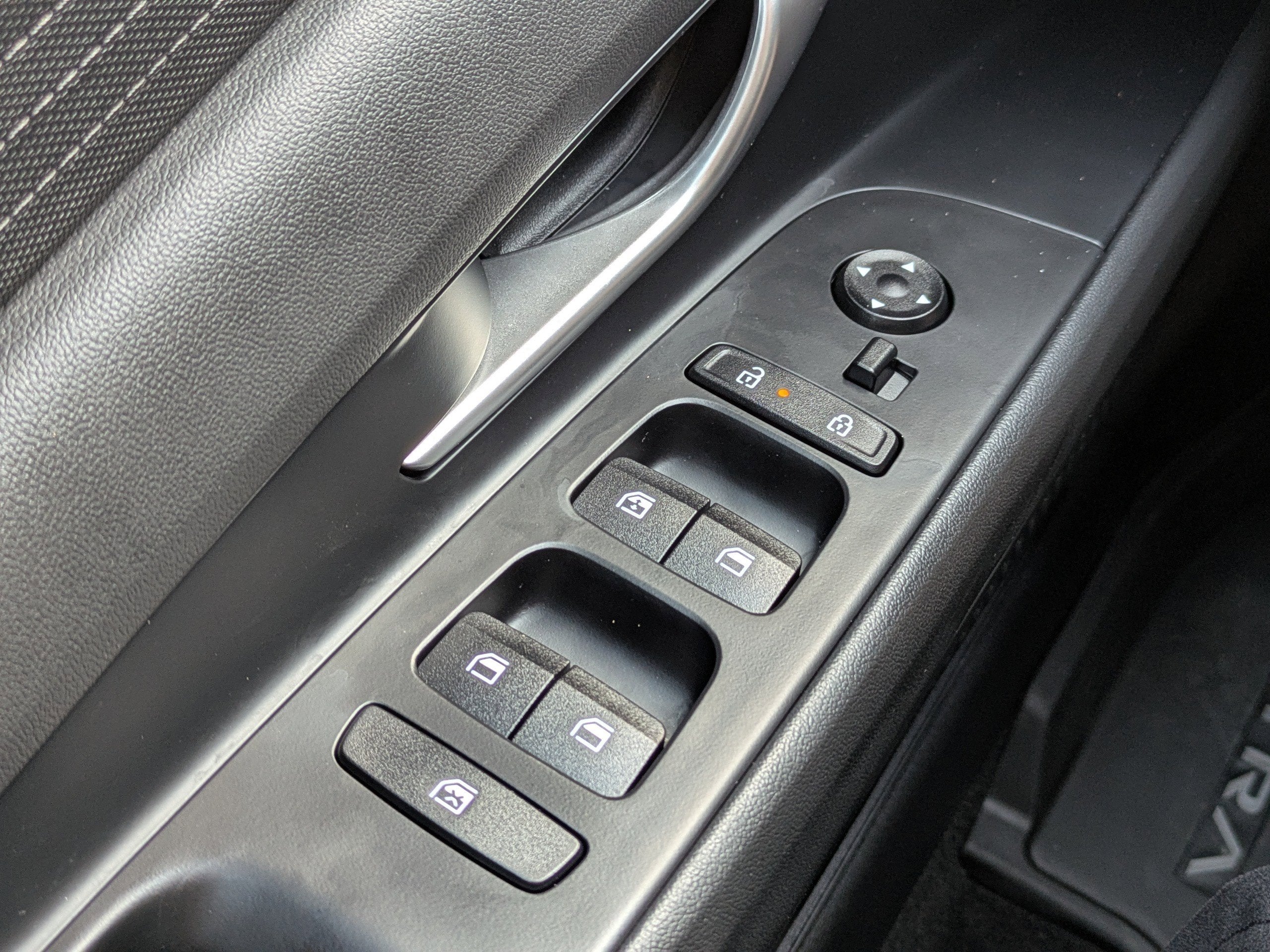 2025 Hyundai Elantra Blue - Photo 22