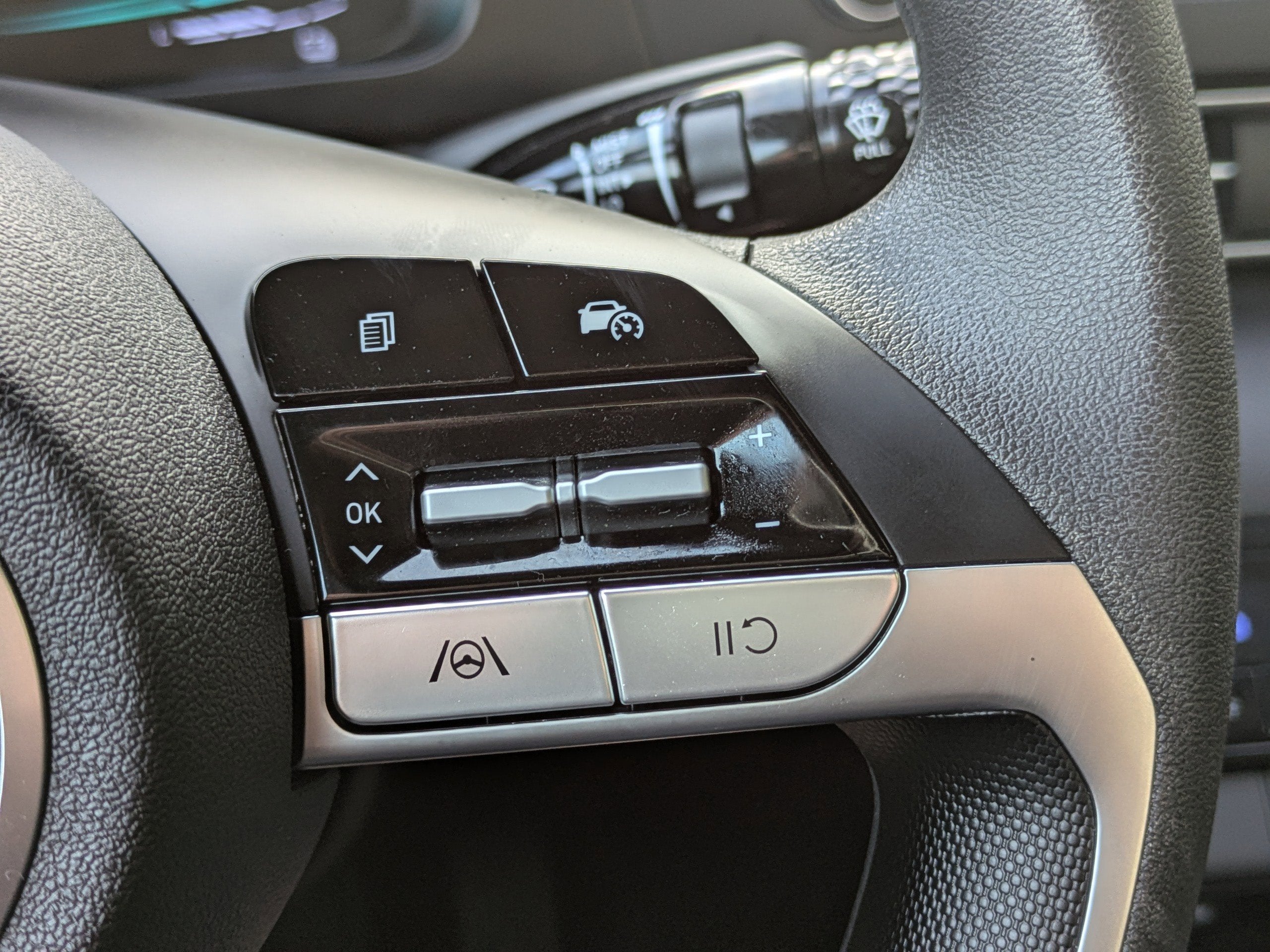 2025 Hyundai Elantra Blue - Photo 24