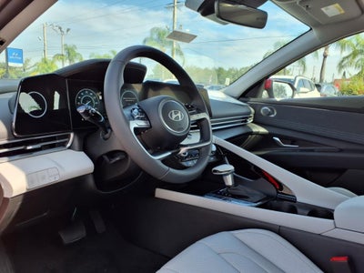 2025 Hyundai ELANTRA HYBRID Limited