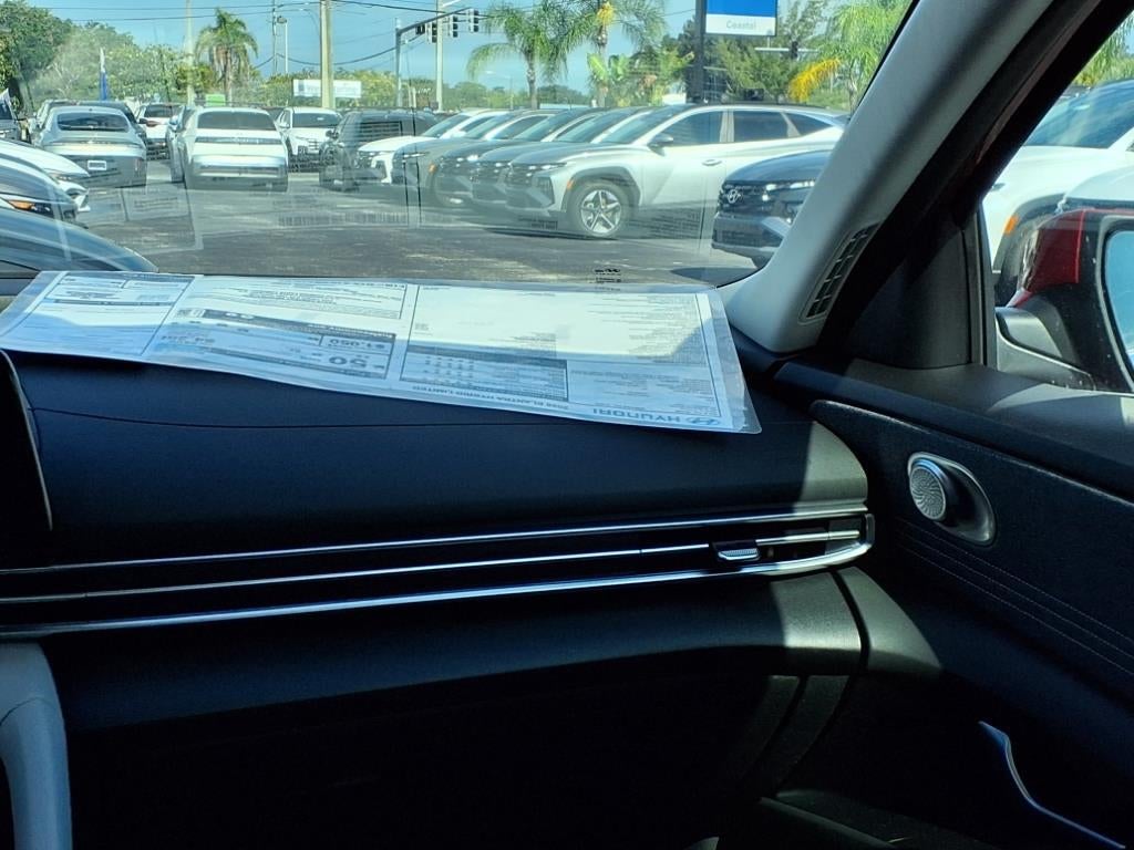 2025 Hyundai ELANTRA HYBRID Limited