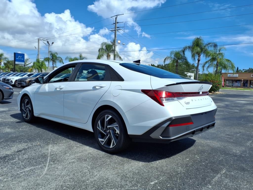2025 Hyundai ELANTRA HYBRID Limited
