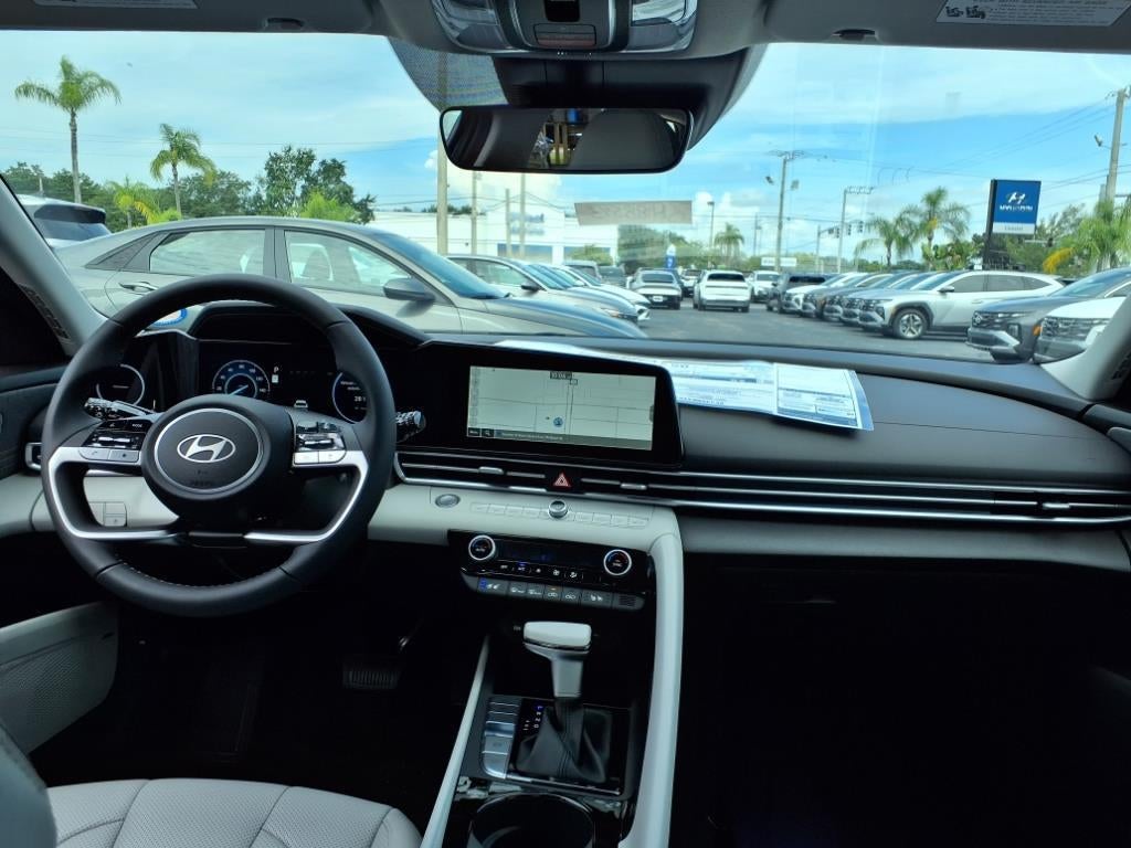 2025 Hyundai ELANTRA HYBRID Limited