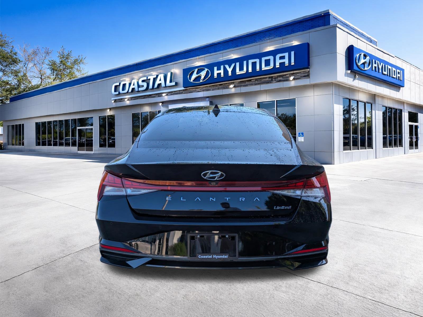 2023 Hyundai ELANTRA Limited