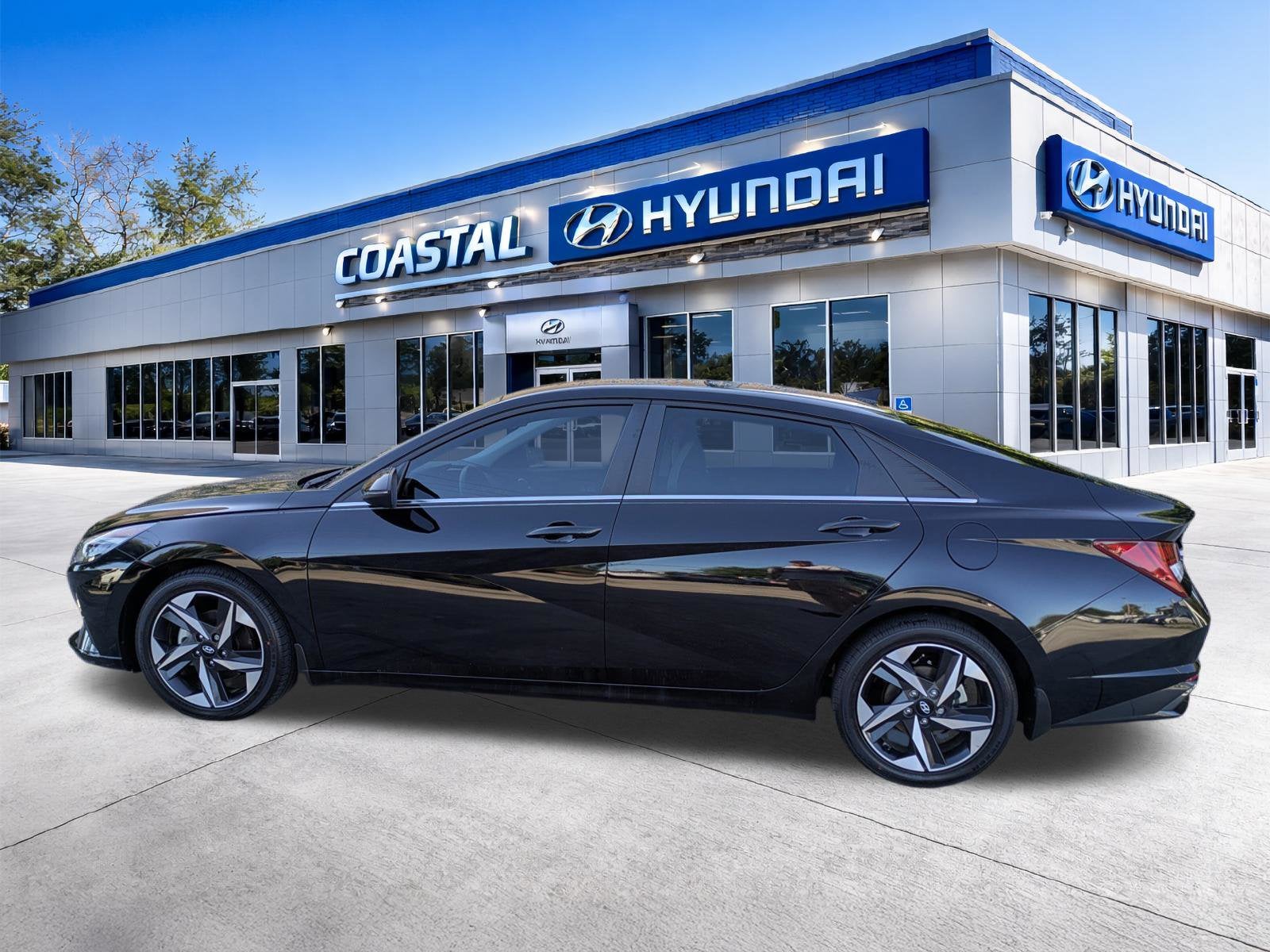 2023 Hyundai ELANTRA Limited
