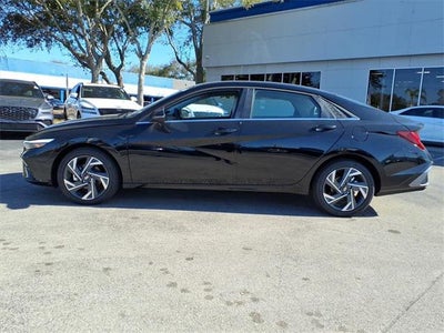 2026 Hyundai ELANTRA Limited