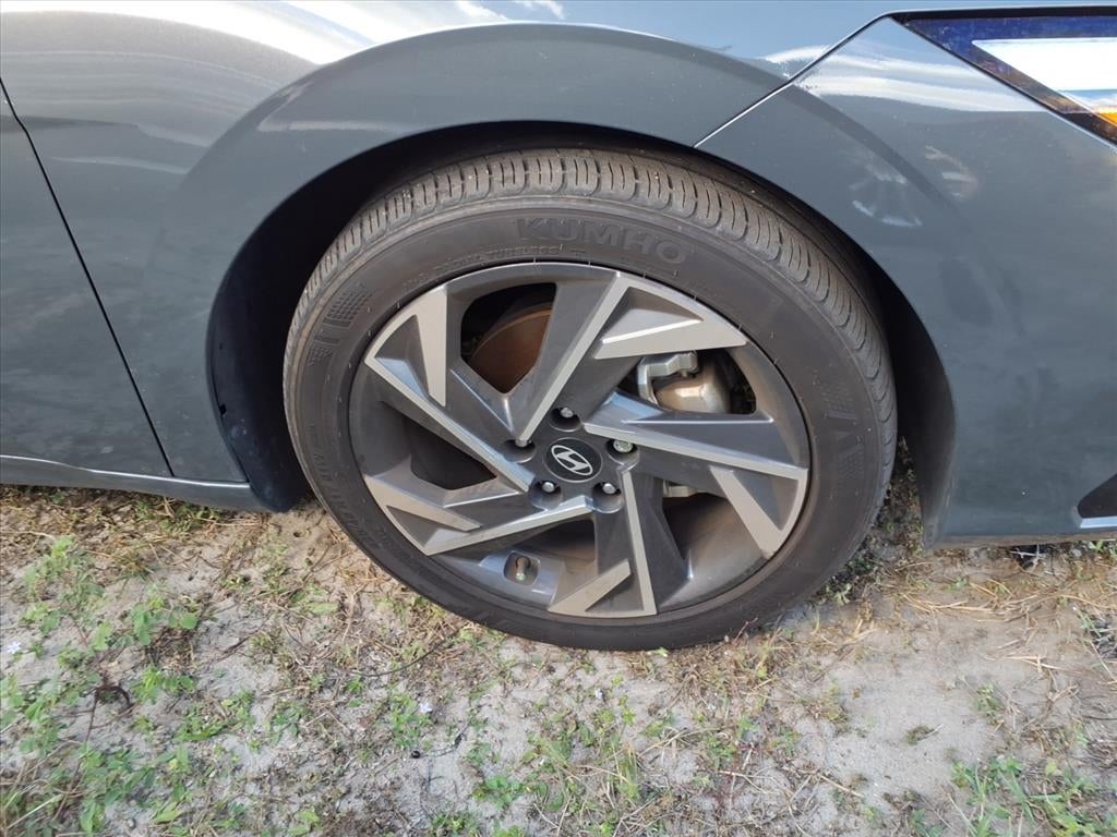 2024 Hyundai ELANTRA Limited CERTIFIED