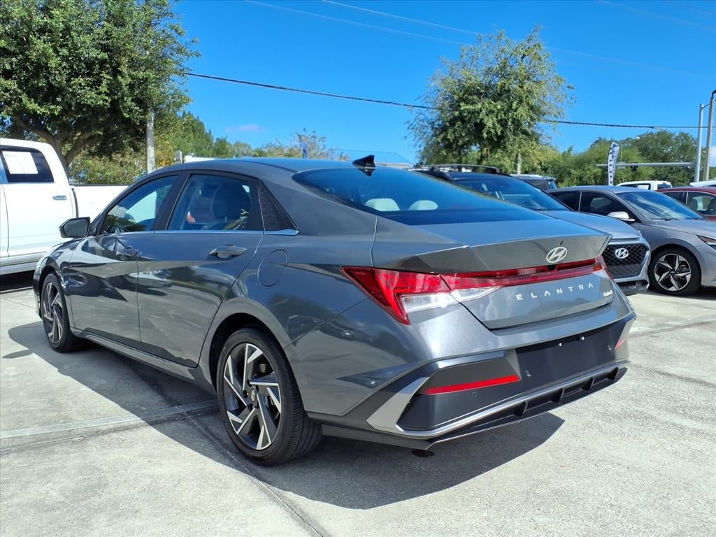 2024 Hyundai ELANTRA Limited CERTIFIED
