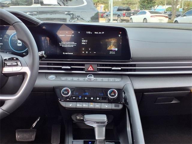 2025 Hyundai ELANTRA SEL Convenience