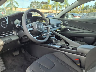 2025 Hyundai ELANTRA SEL Convenience
