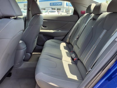2025 Hyundai ELANTRA SEL Convenience