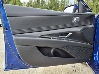 2025 Hyundai ELANTRA SEL Convenience