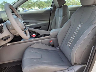 2025 Hyundai ELANTRA SEL Convenience
