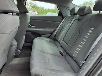 2025 Hyundai ELANTRA SEL Convenience