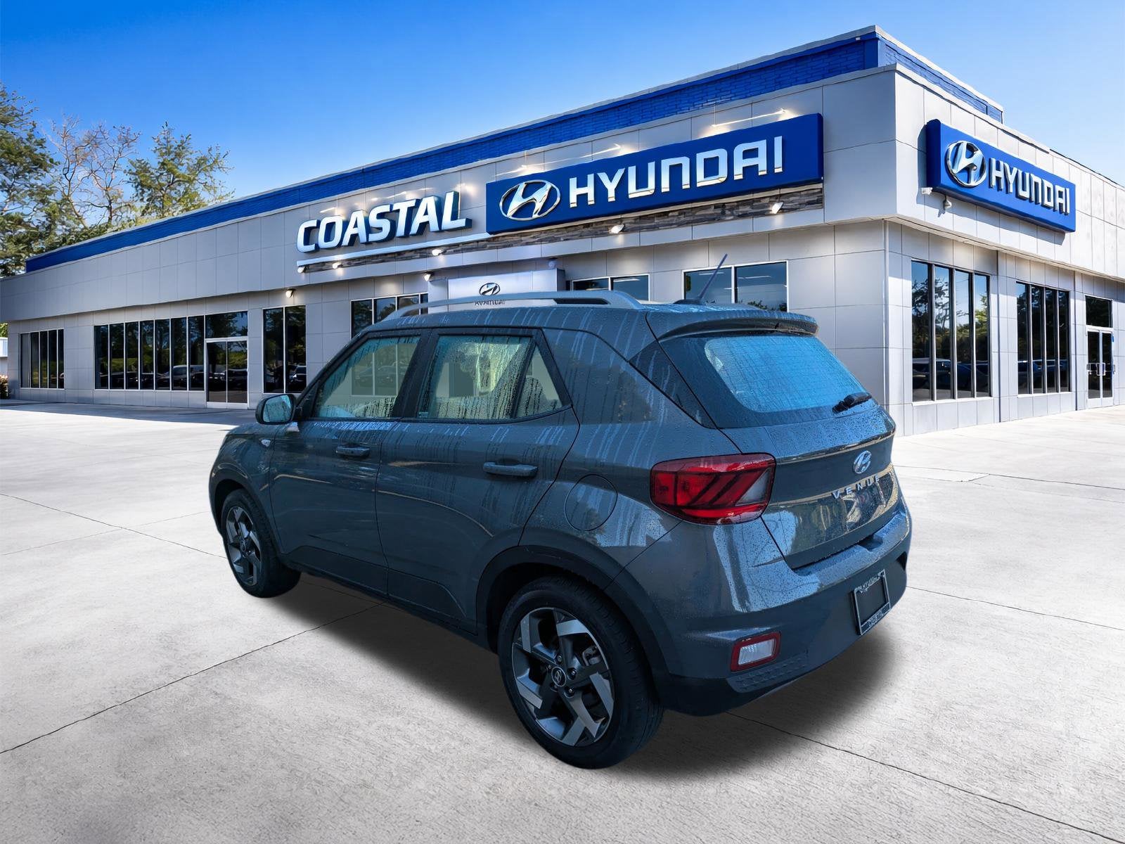 2025 Hyundai VENUE SEL