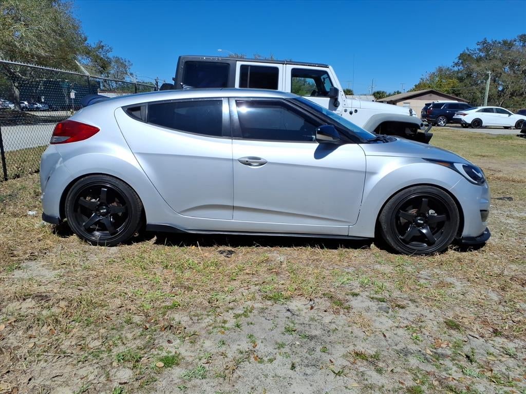 2016 Hyundai VELOSTER Base