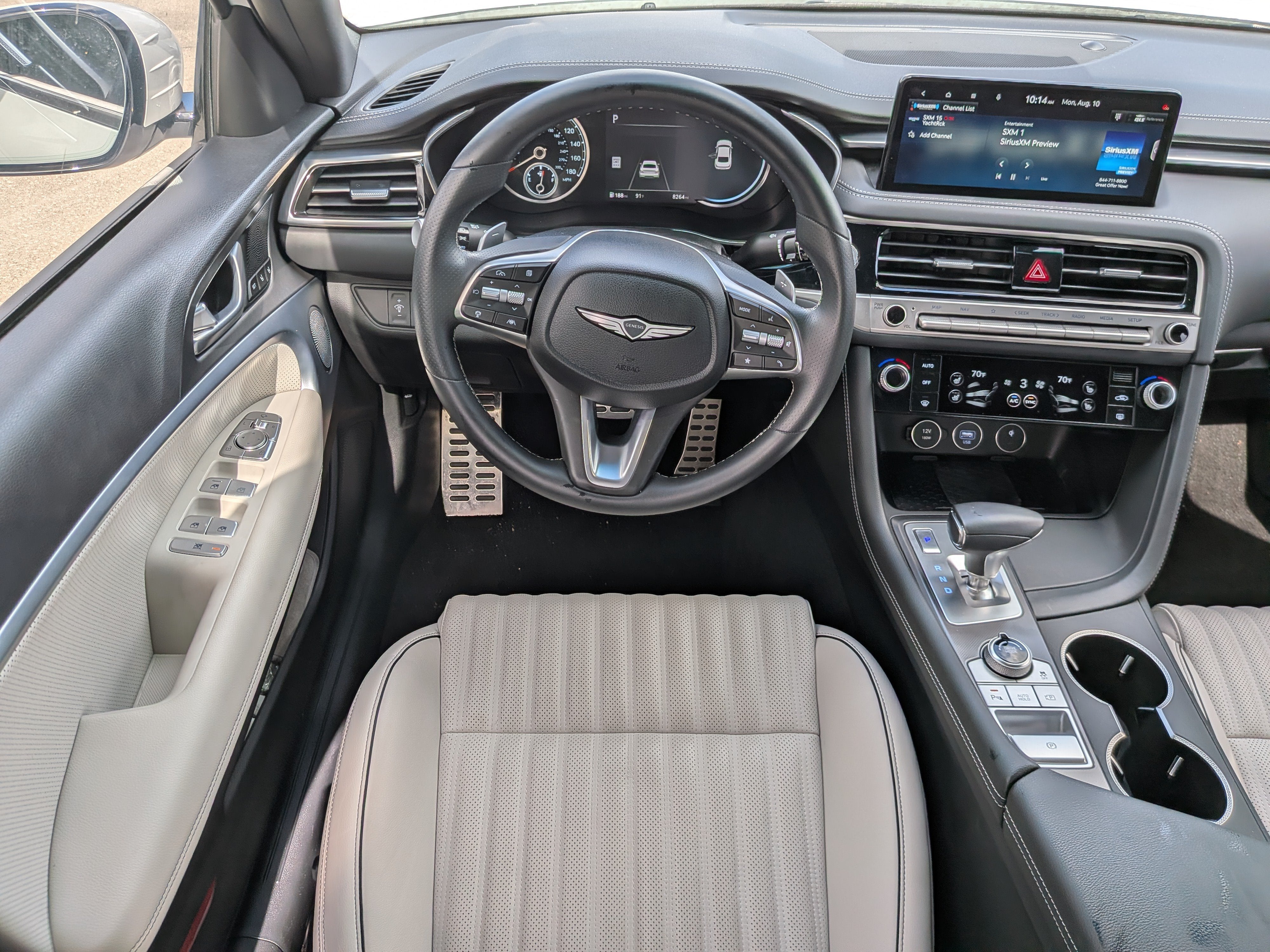 2025 GENESIS G70 Standard - Photo 14