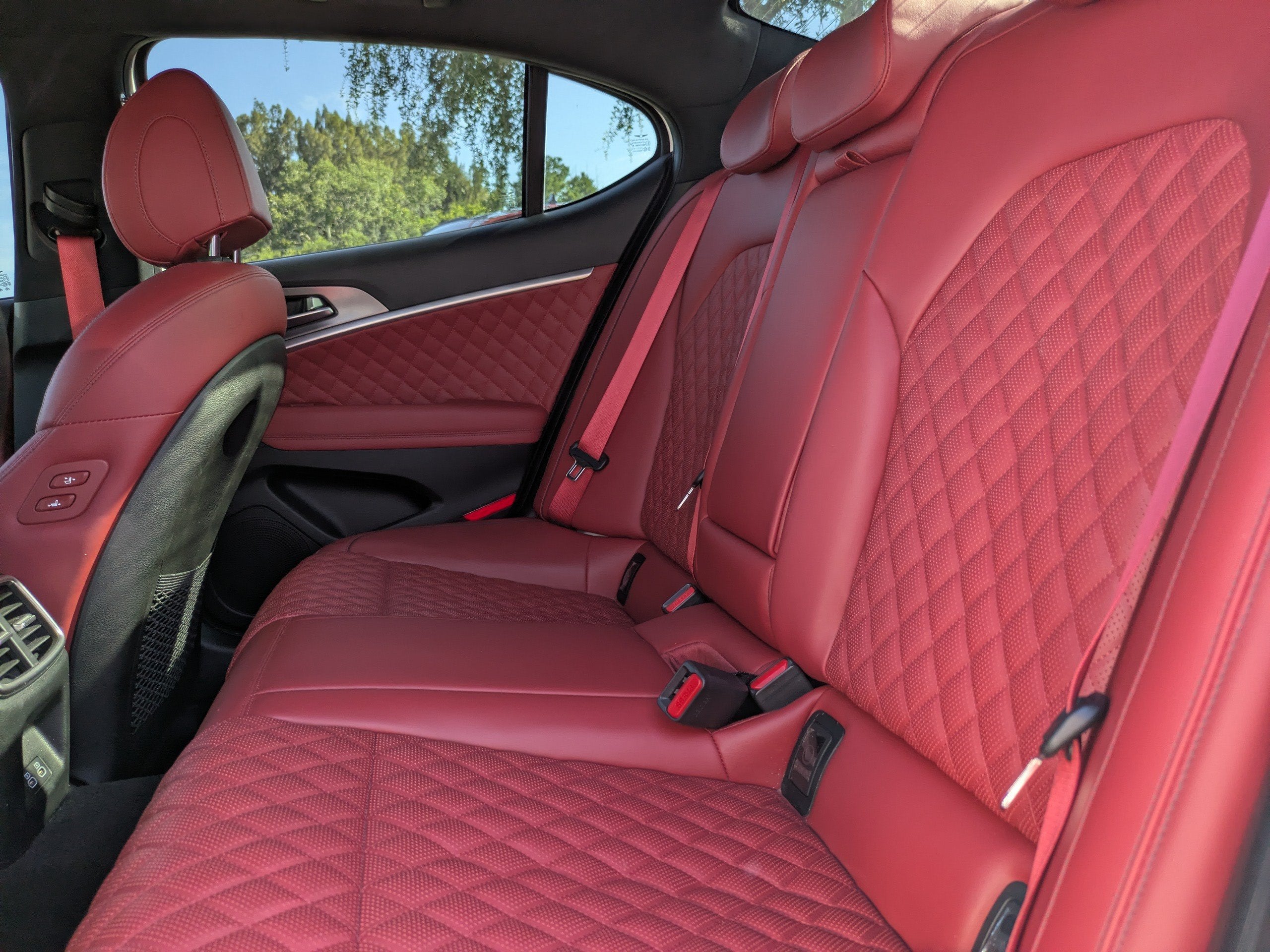 2024 Genesis G70 3.3T Sport Advanced