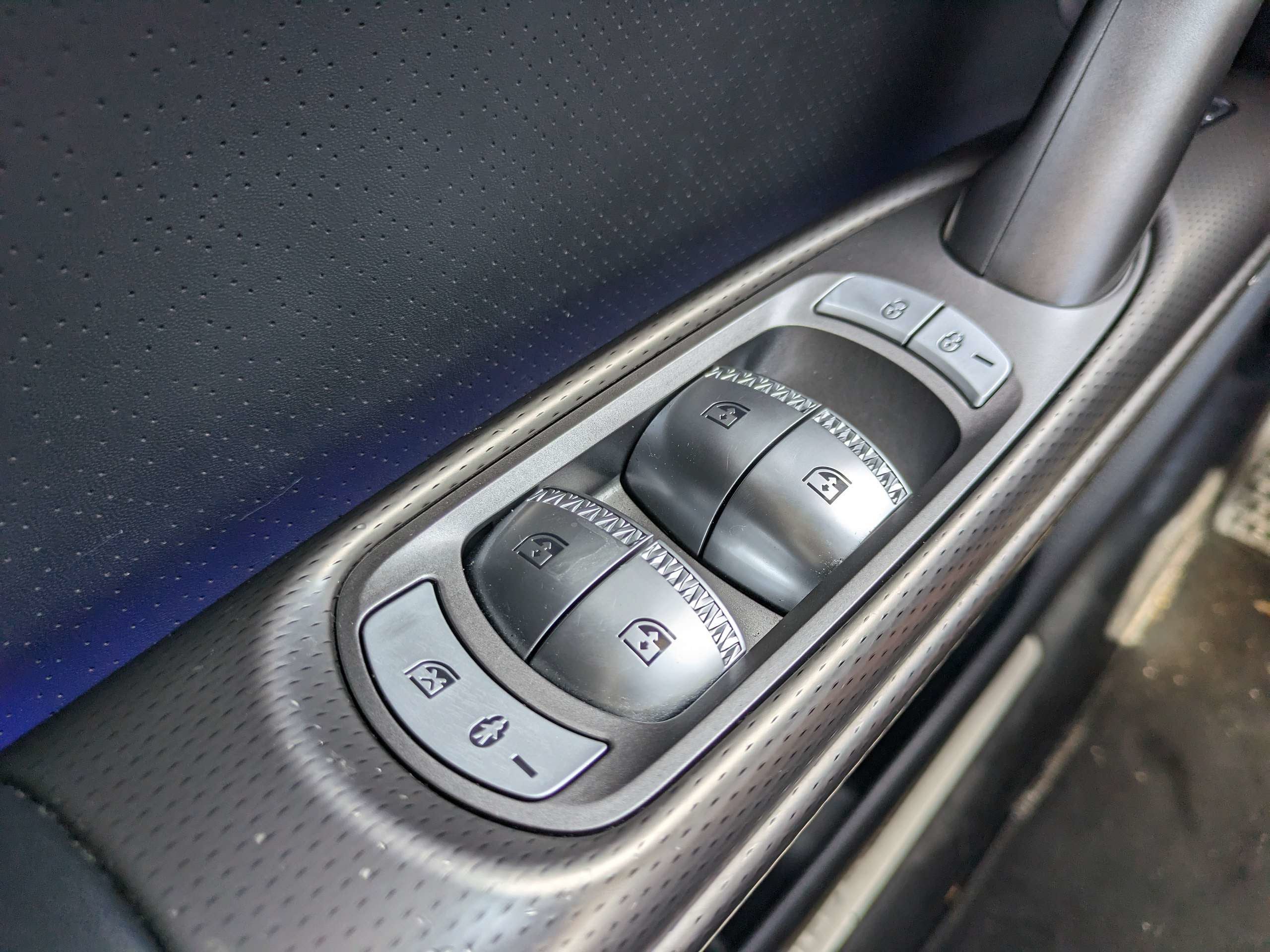 2023 Genesis GV60 Advanced