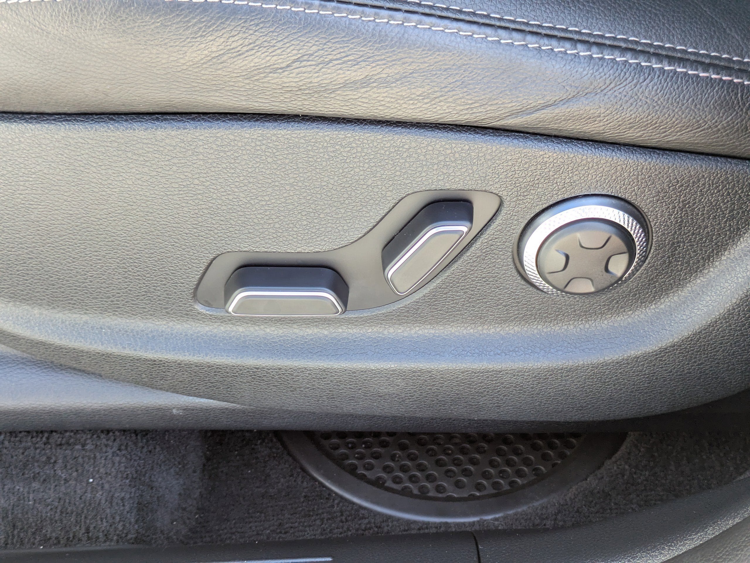 2022 Genesis GV70 2.5T