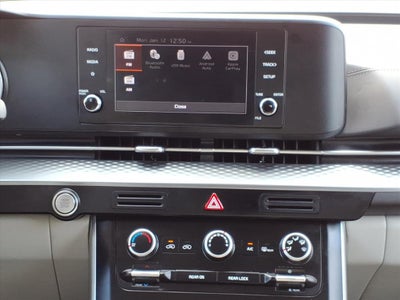 2024 Kia Carnival LX