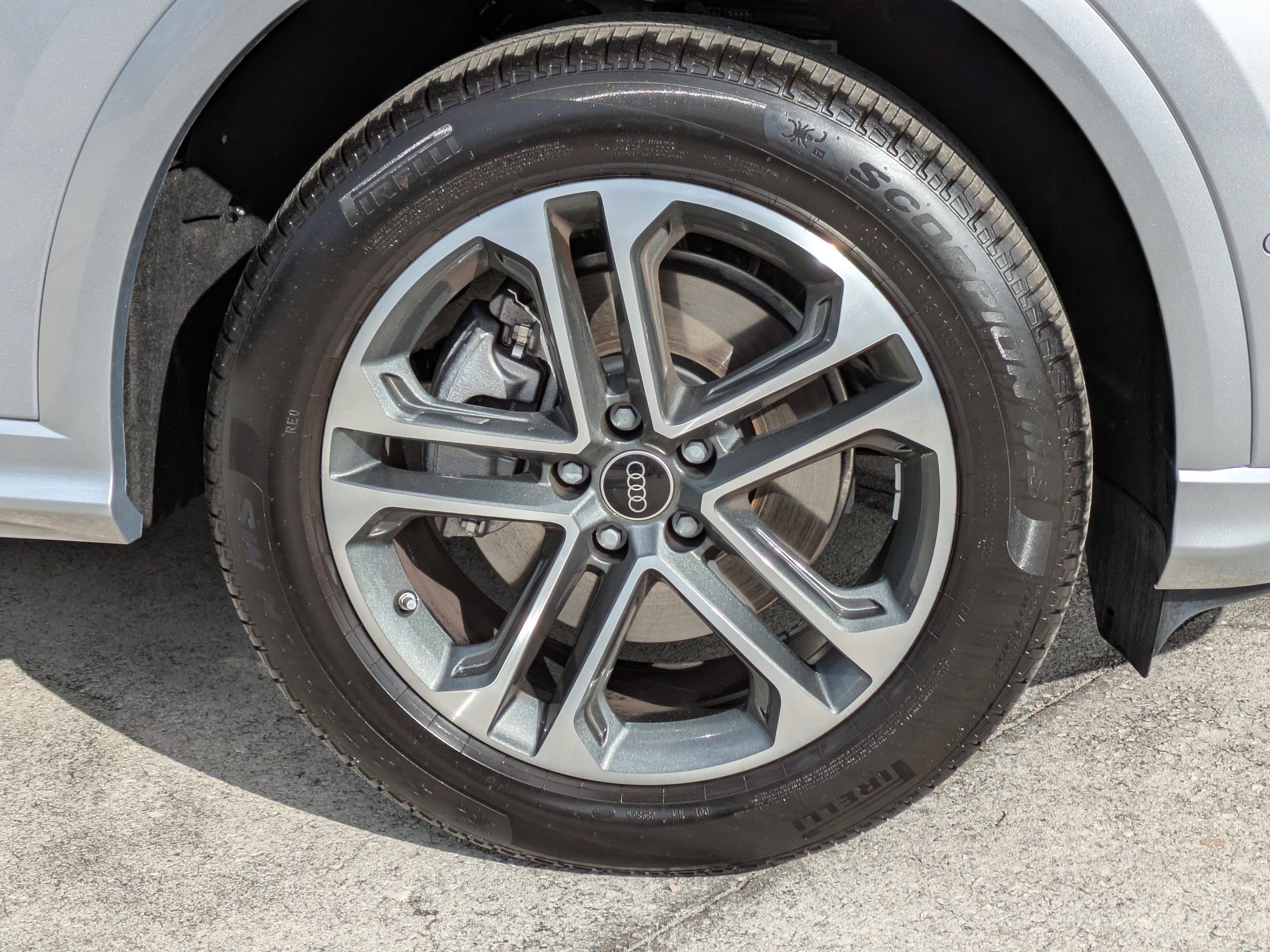 2025 Audi Q5 Premium