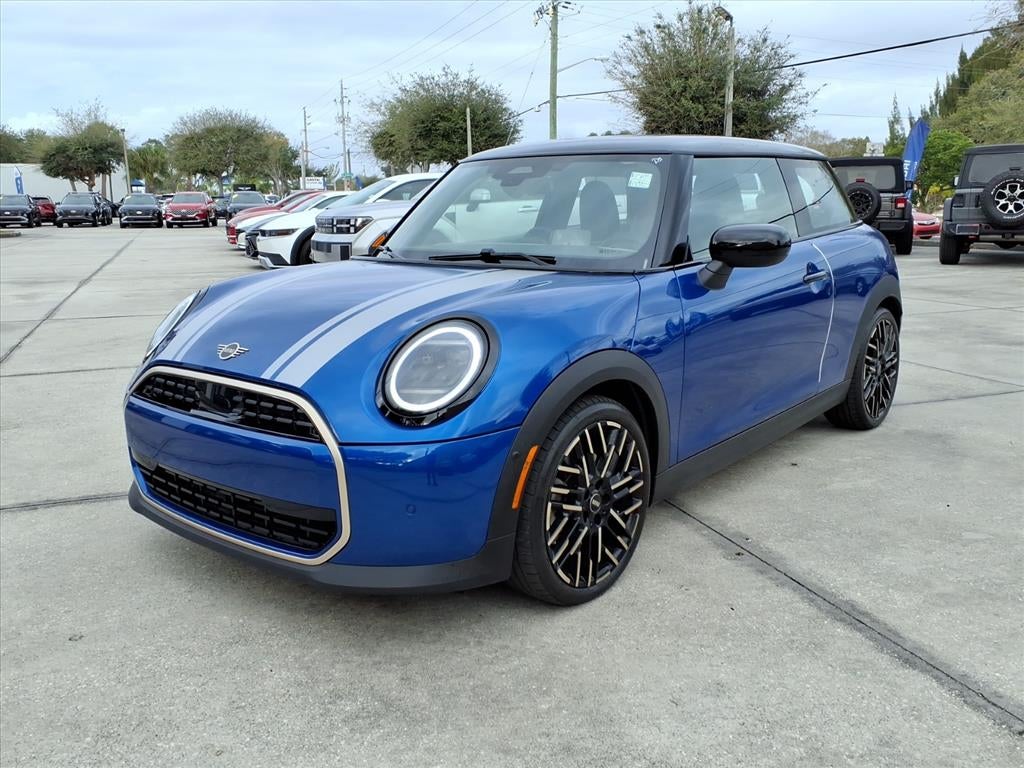 2025 MINI Hardtop 2 Door Signature Plus