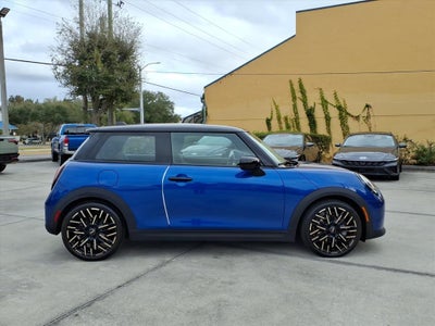 2025 MINI Hardtop 2 Door Signature Plus