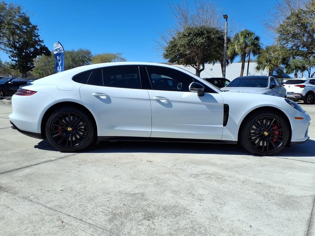 2017 Porsche Panamera Turbo