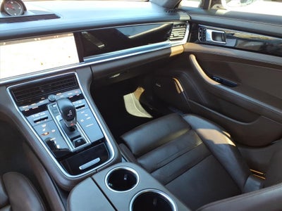 2017 Porsche Panamera Turbo