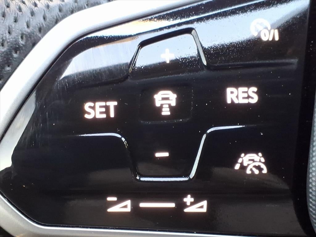 2023 Volkswagen Golf GTI 2.0T 40th Anniversary Edition