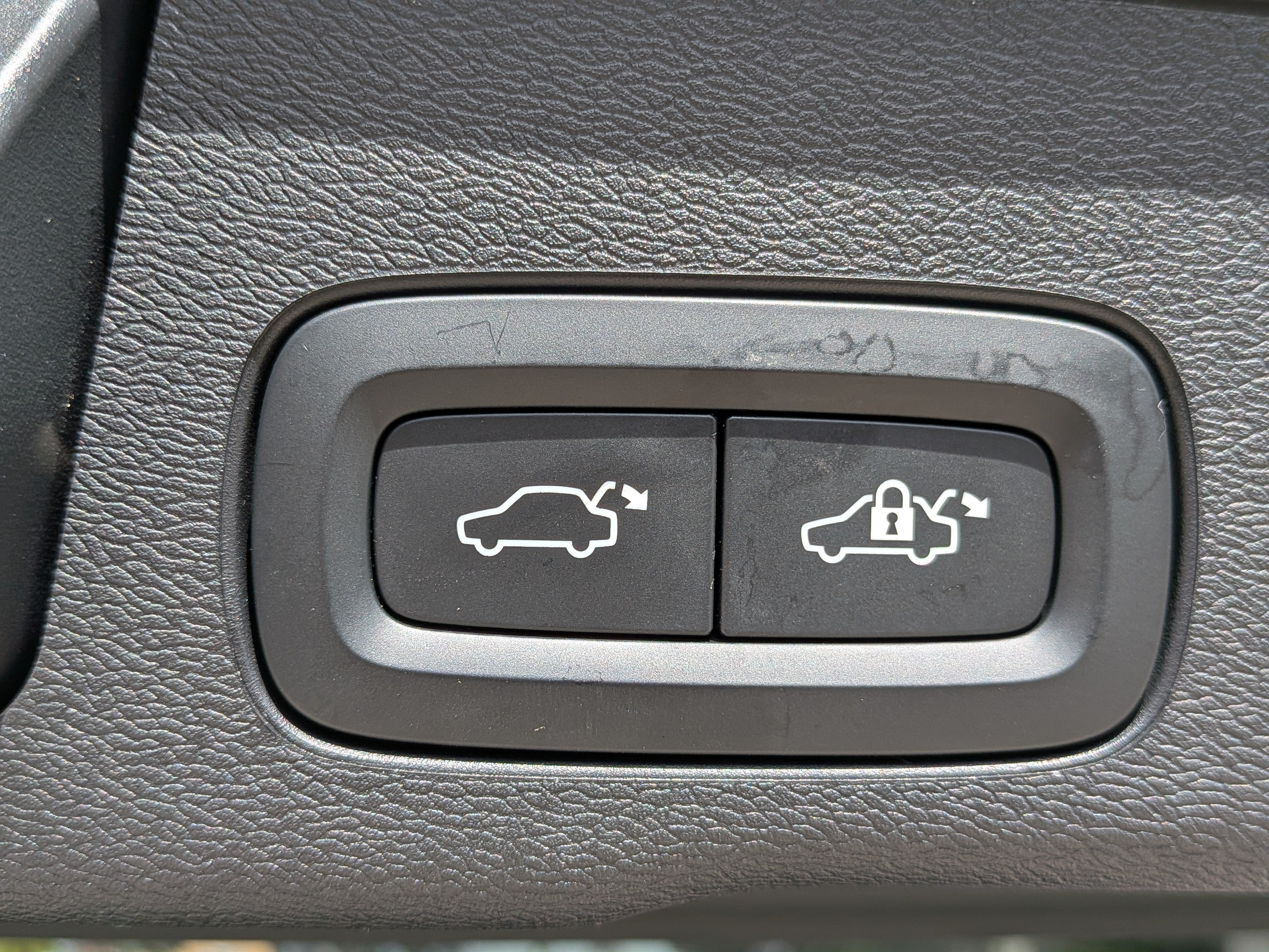 2022 Volvo XC60 Inscription
