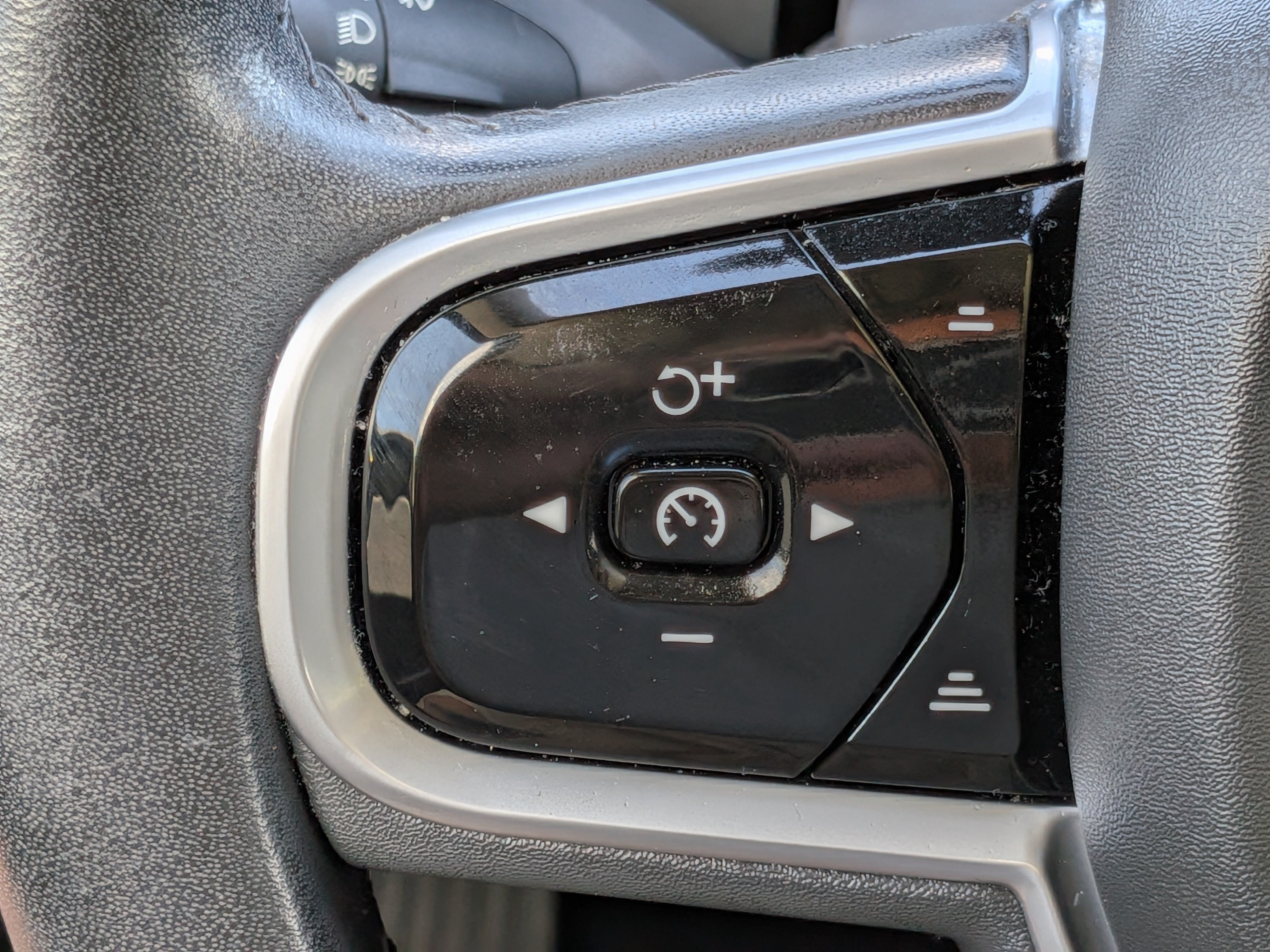 2022 Volvo XC60 Inscription