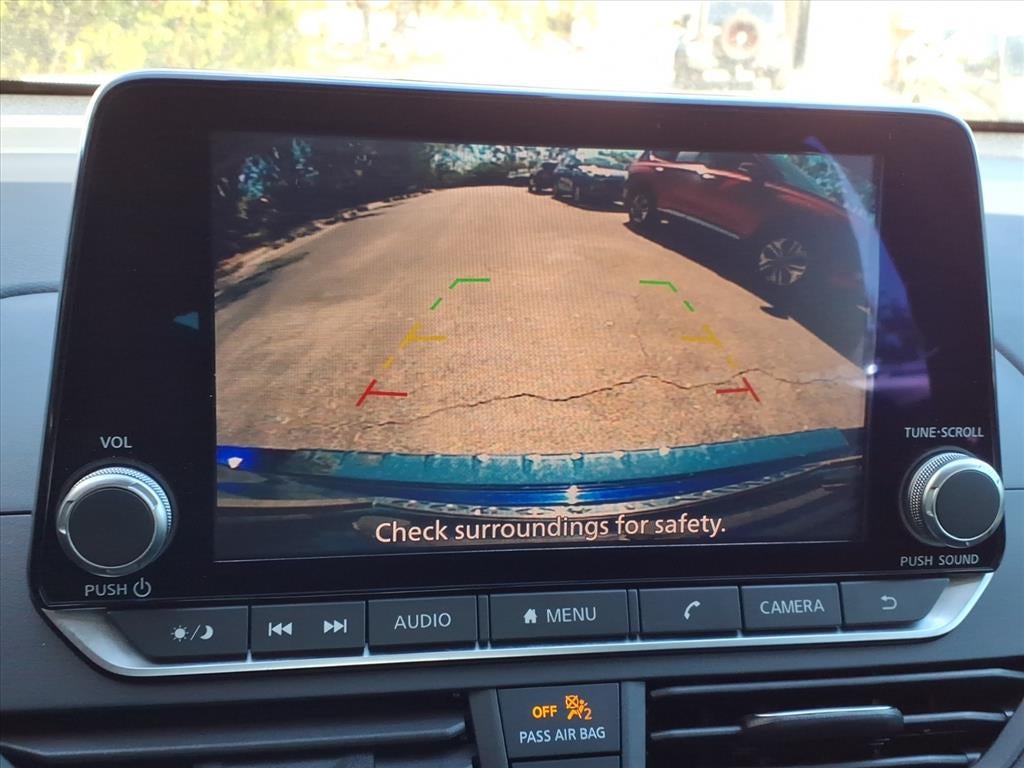 2022 Nissan Altima 2.0 SR