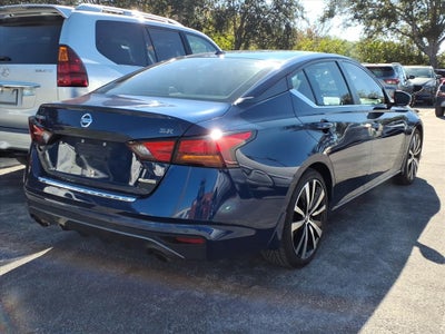 2022 Nissan Altima 2.0 SR