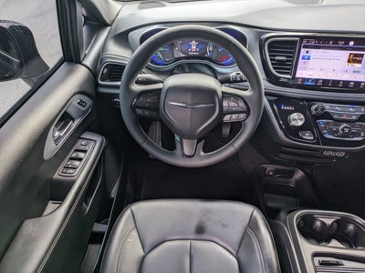 2024 Chrysler Pacifica Hybrid S Appearance Pkg