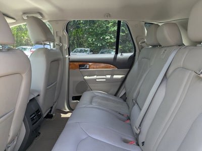 2012 Lincoln MKX Base