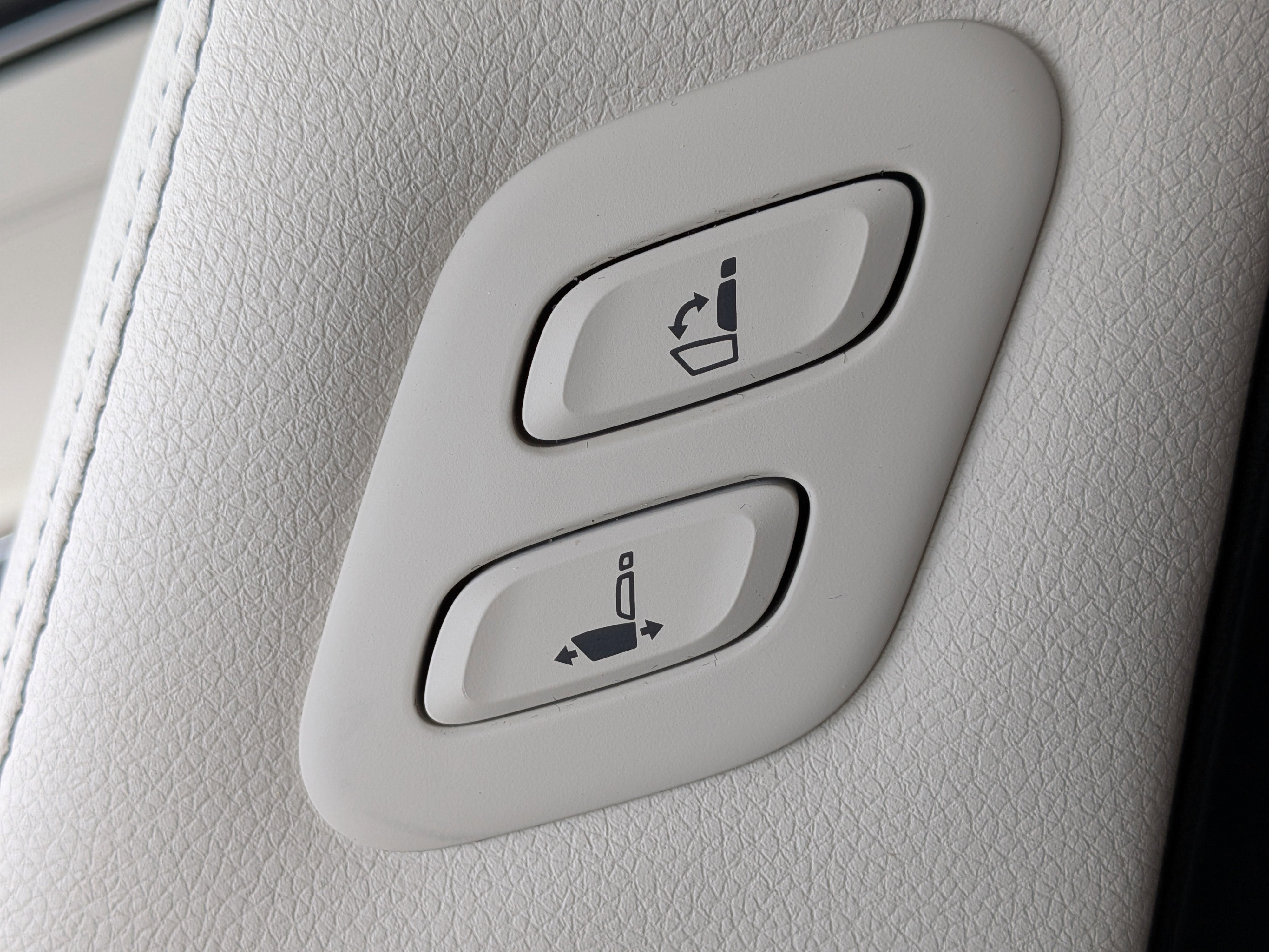 2024 Genesis GV70 2.5T