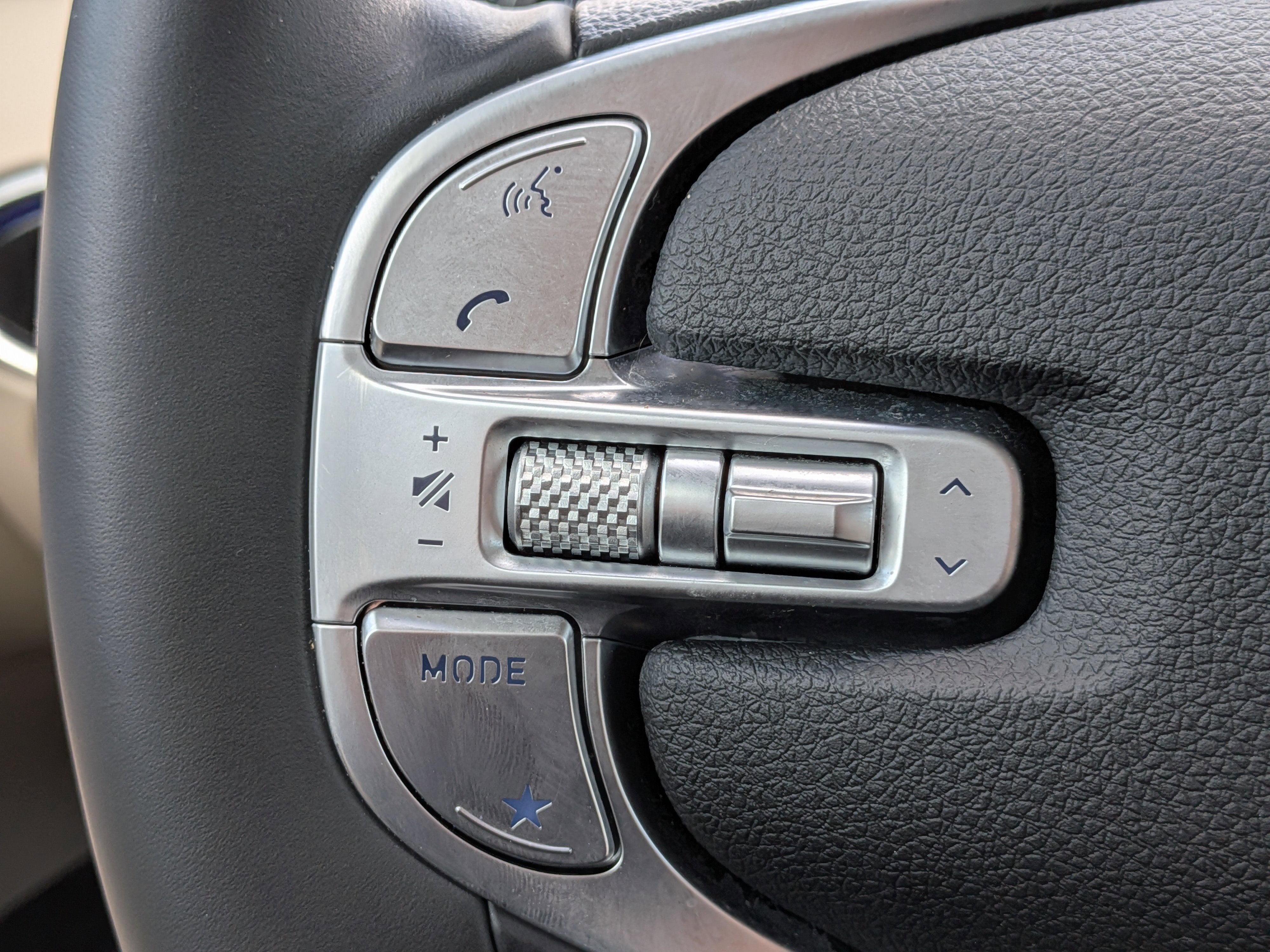 2024 Genesis GV70 2.5T