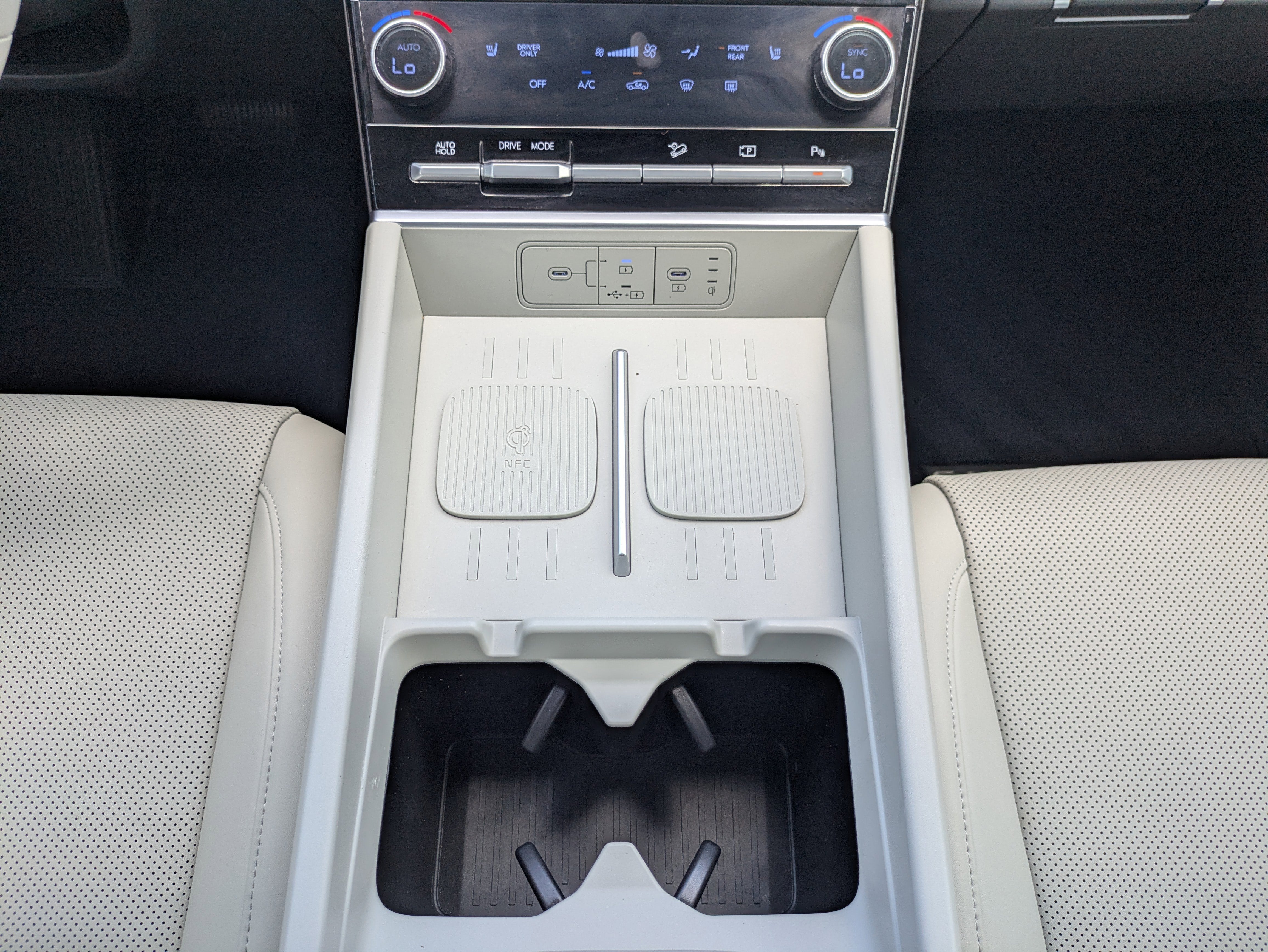 2025 Hyundai SANTA FE HYBRID SEL