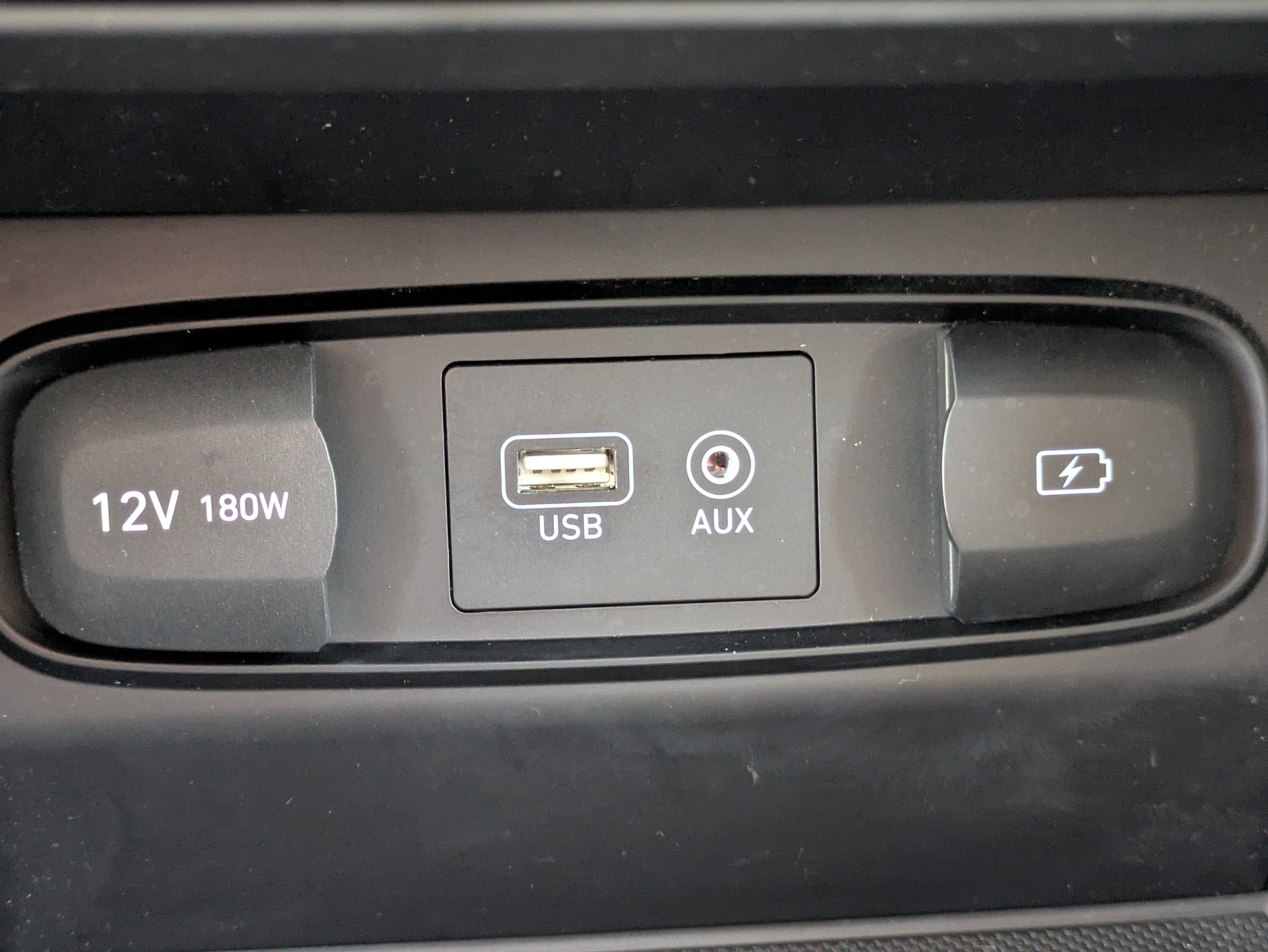 2019 Hyundai SANTA FE SEL Plus