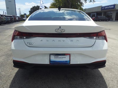 2023 Hyundai ELANTRA SEL