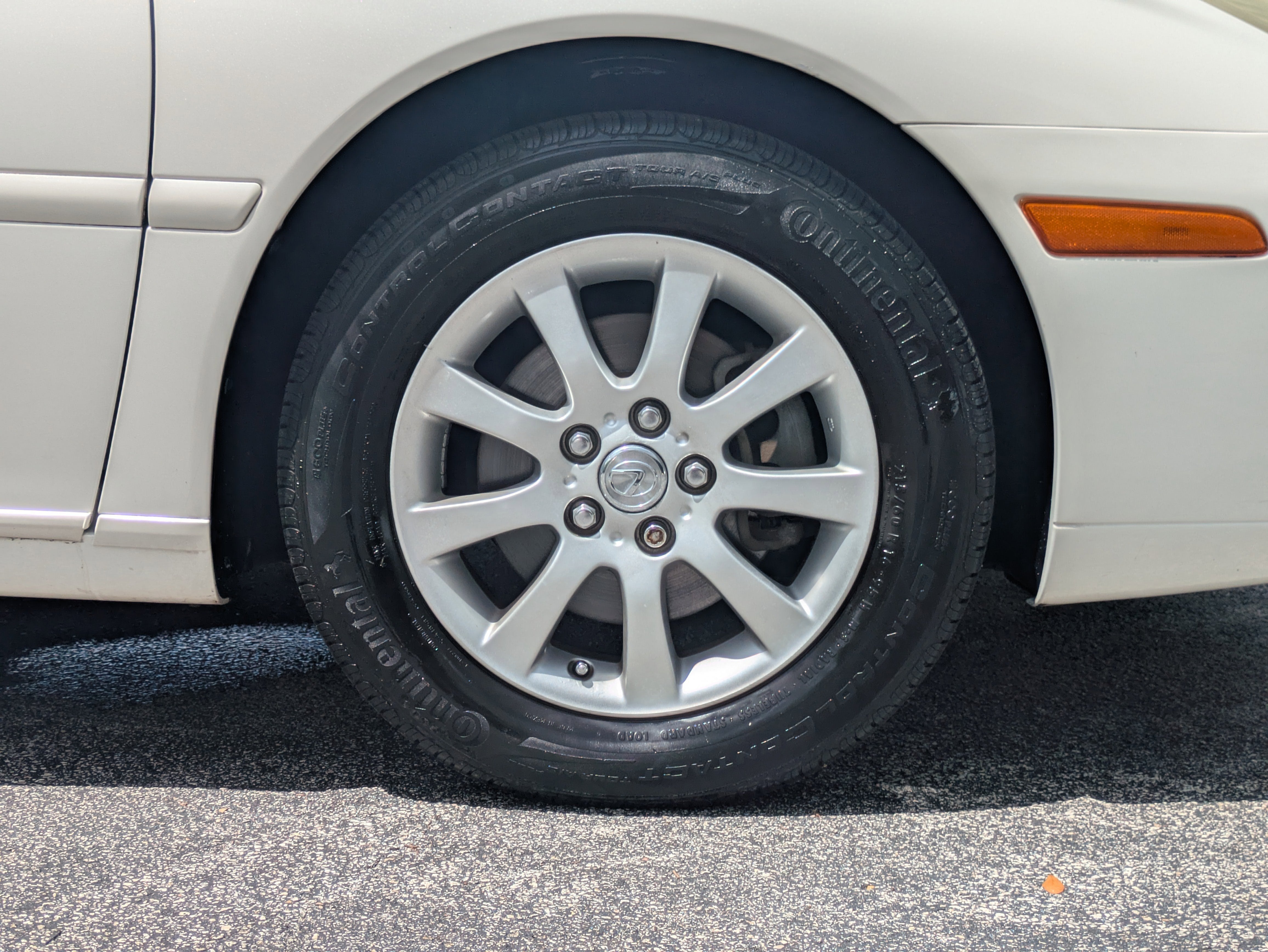 2004 Lexus ES 330 4dr Sdn