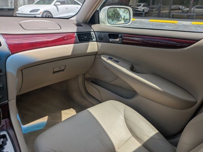 2004 Lexus ES 330 4dr Sdn