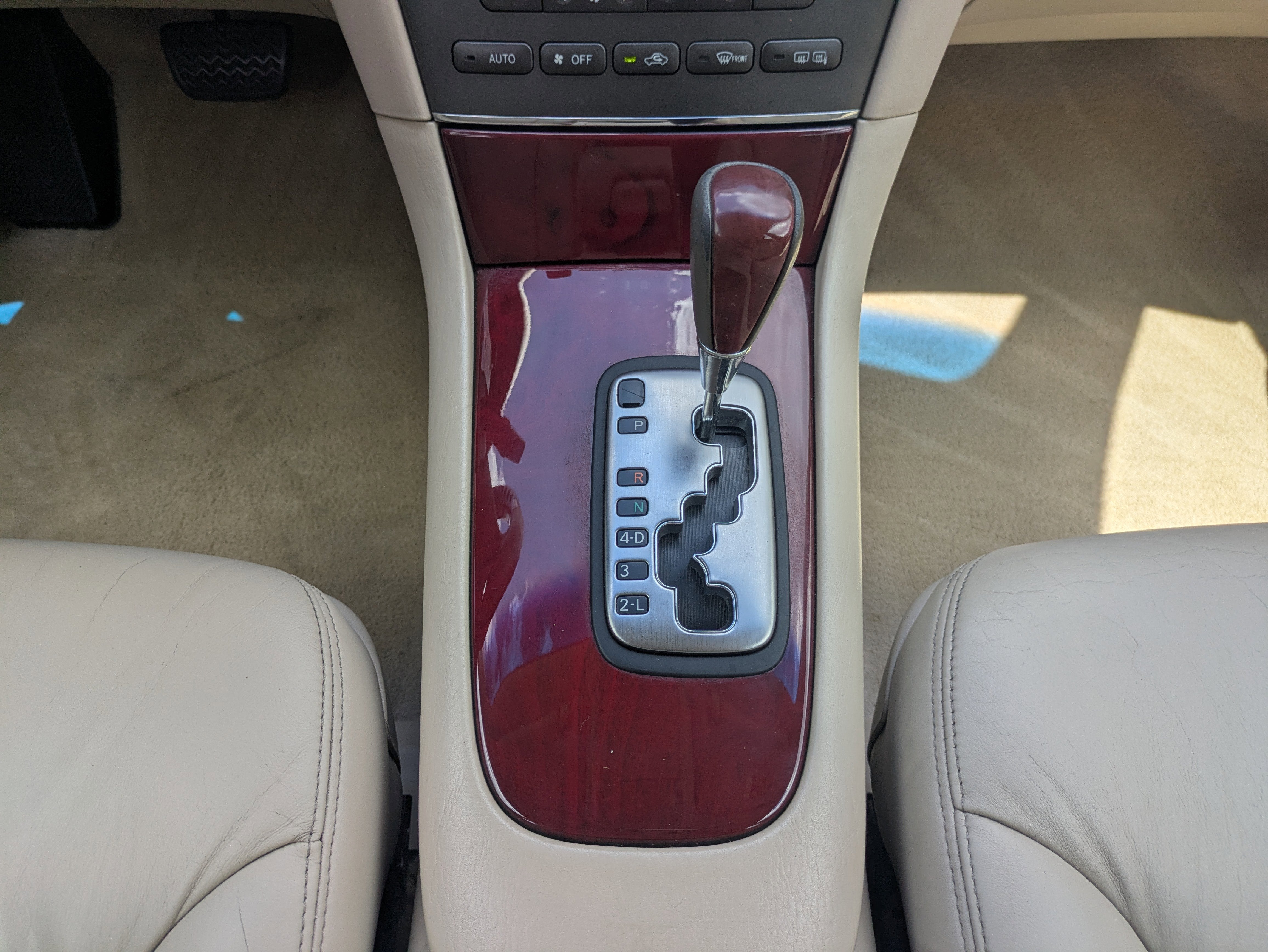 2004 Lexus ES 330 4dr Sdn