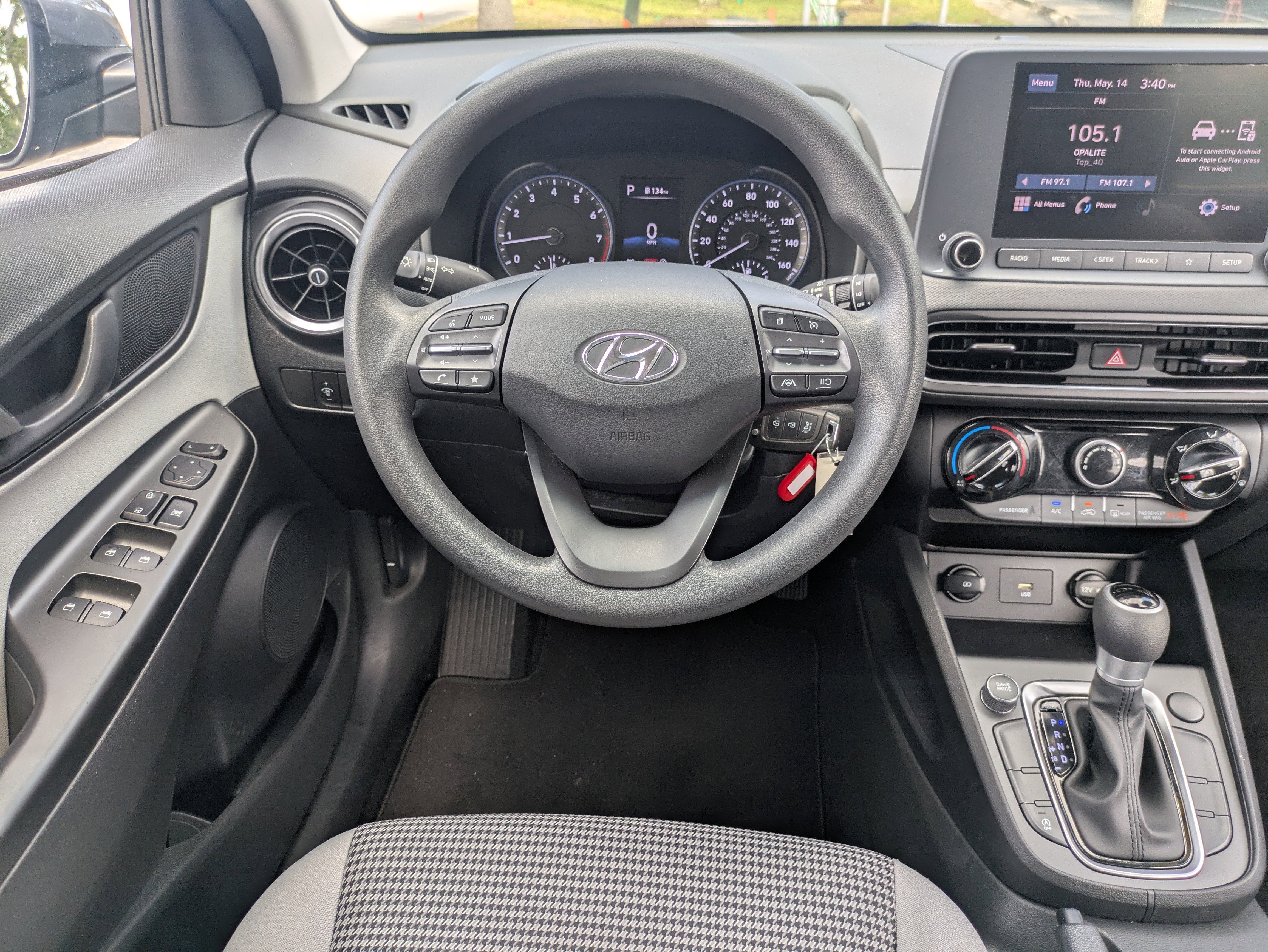 2023 Hyundai KONA SE